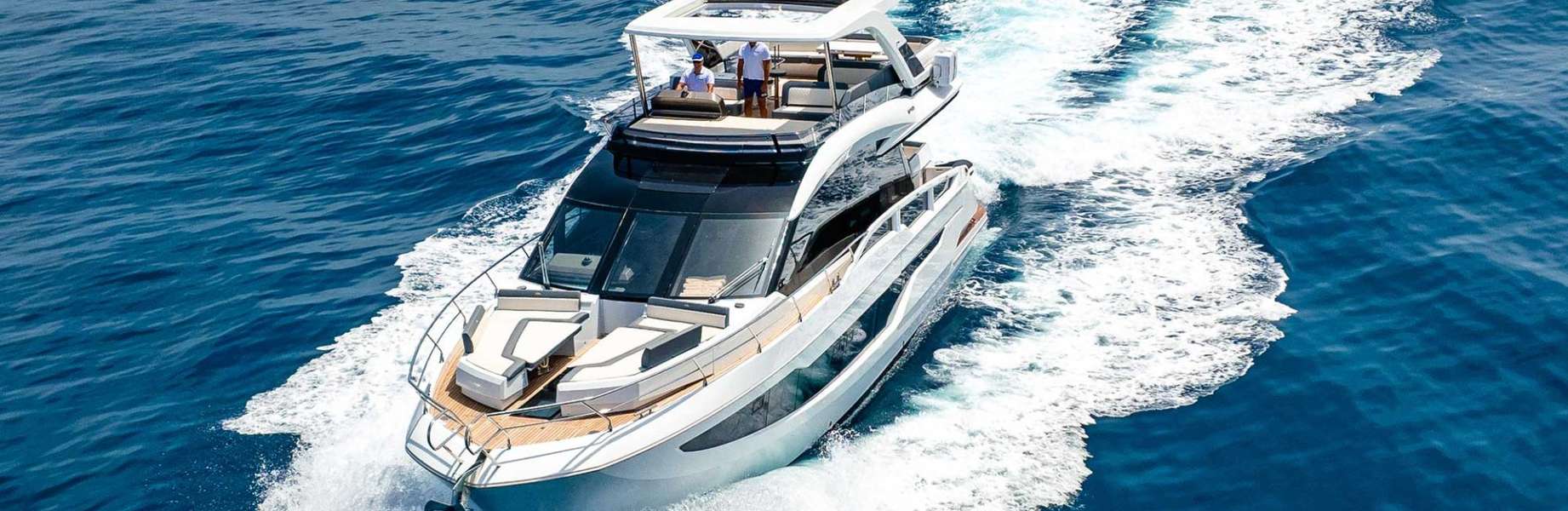 Motor boat Galeon 640 Fly