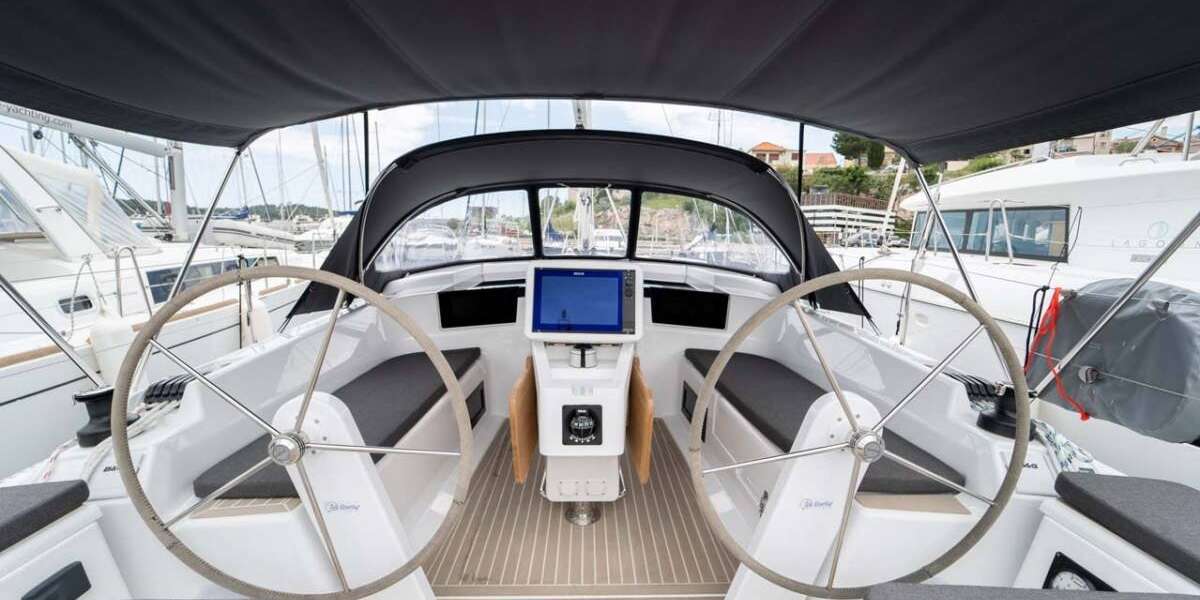 Парусная яхта Hanse 388