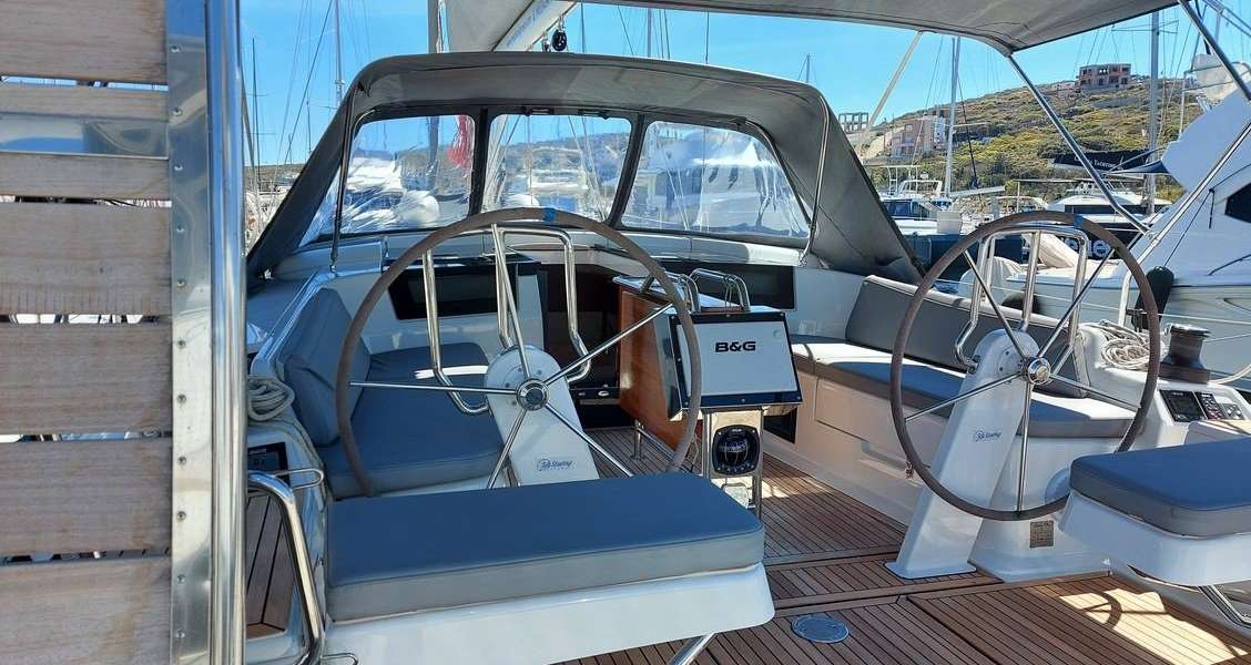 Segelboot Hanse 418