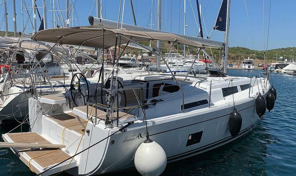 Barca a vela Hanse 418