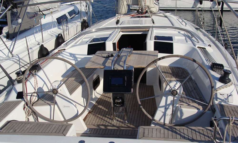 Sailboat Hanse 455