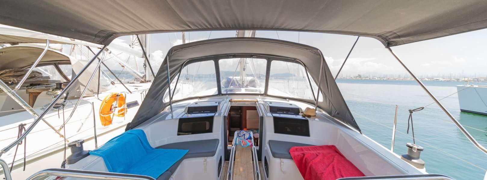 Sailboat Hanse 458