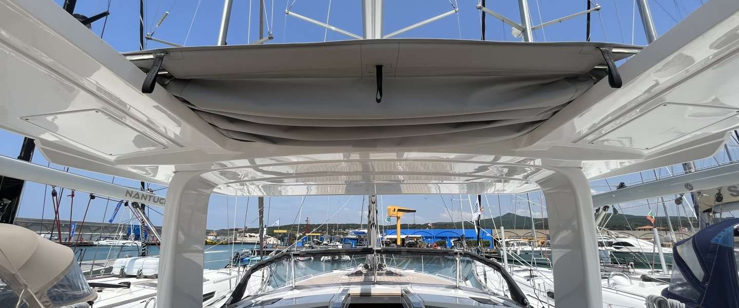 Парусная яхта Hanse 460