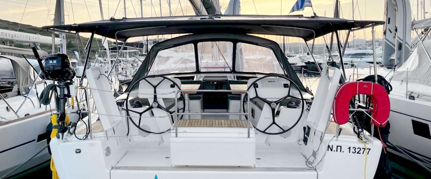 Sailboat Hanse 508