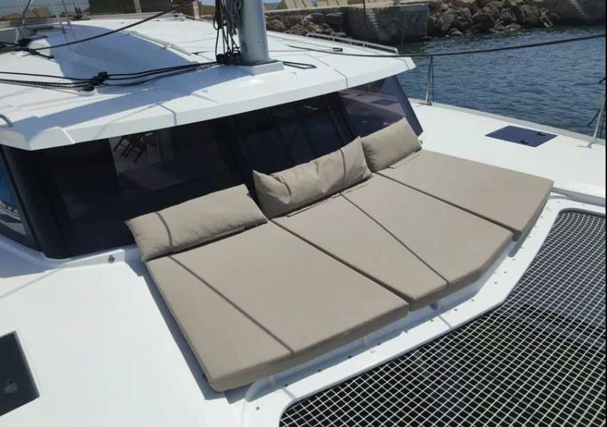 Catamaran Isla 40