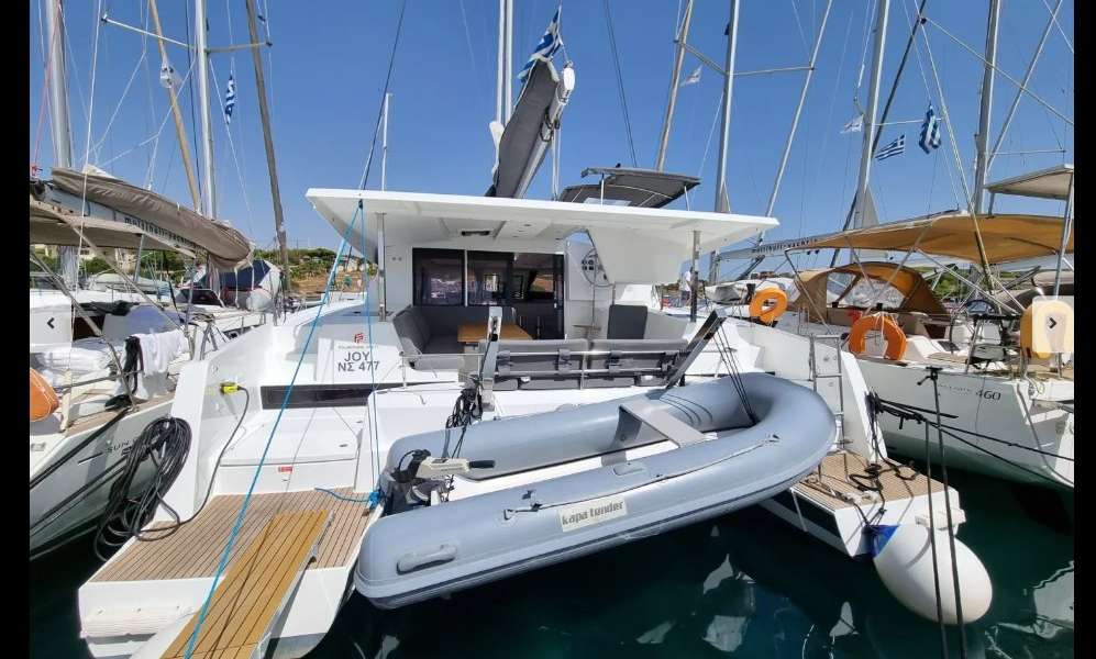 Catamaran Isla 40