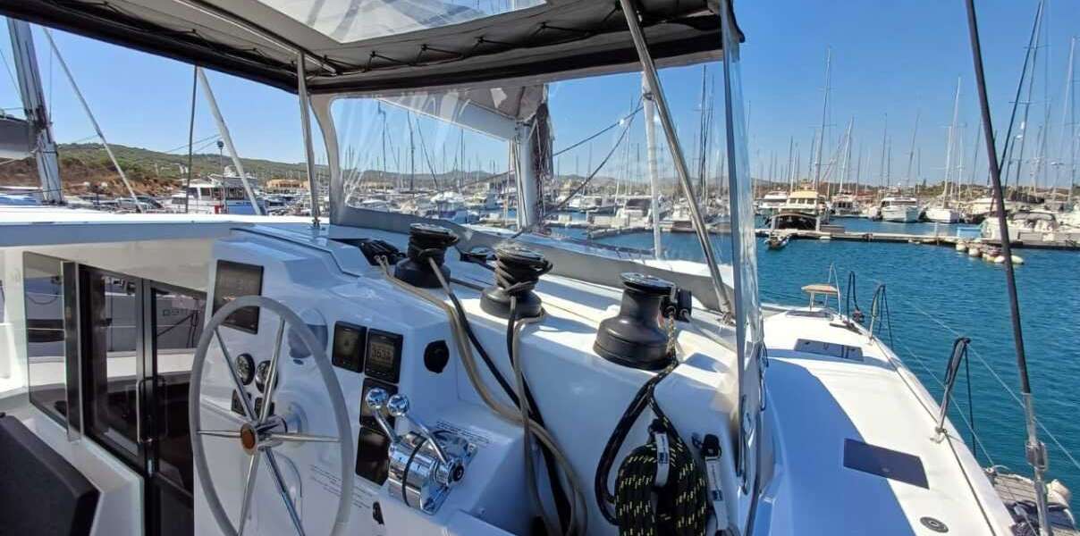 Catamaran Isla 40