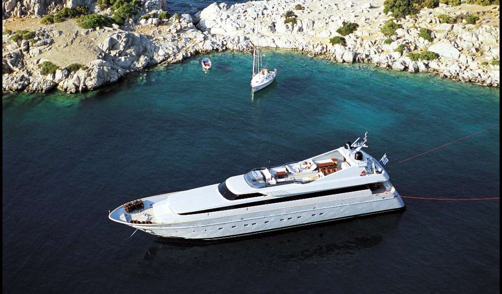 Yacht di Lusso KINTARO