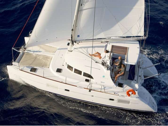 Catamaran Lagoon 380