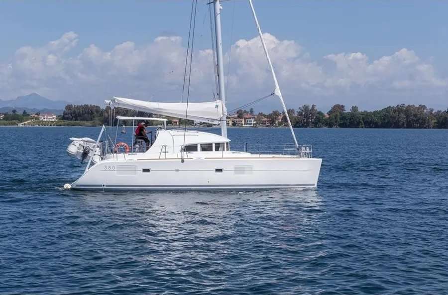 Catamarán Lagoon 380 S2