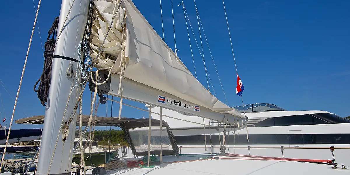 Catamaran Lagoon 39