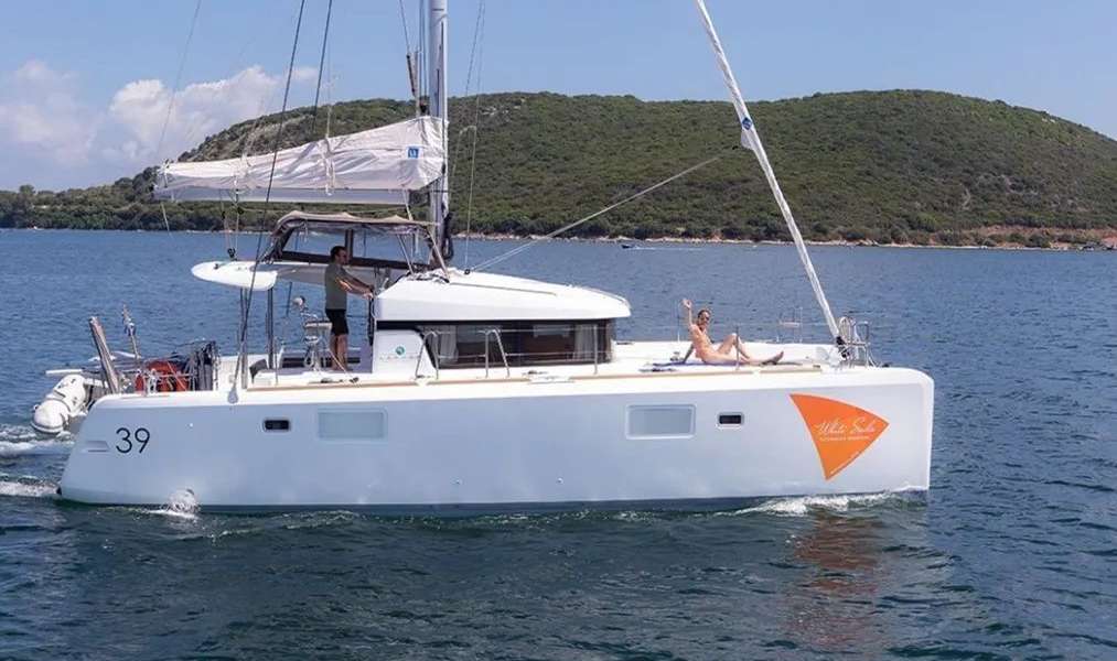 Catamarán Lagoon 39