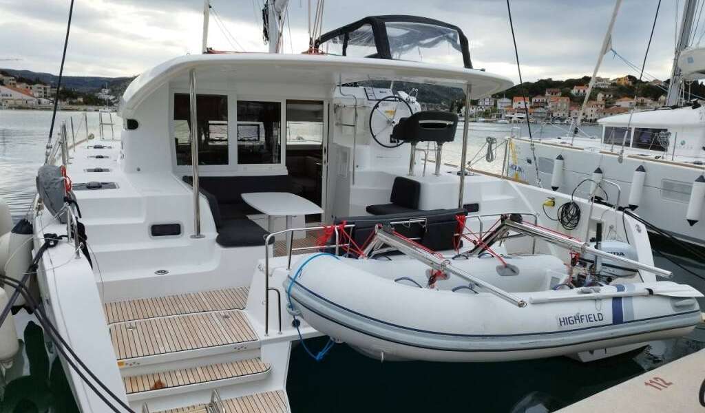 Catamaran Lagoon 40