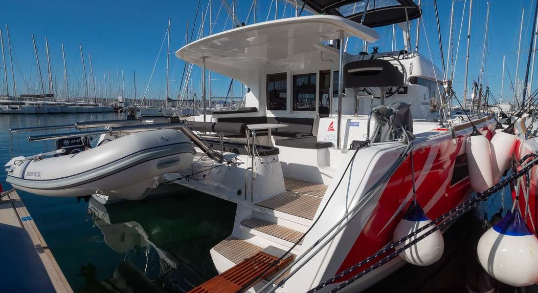 Catamaran Lagoon 40