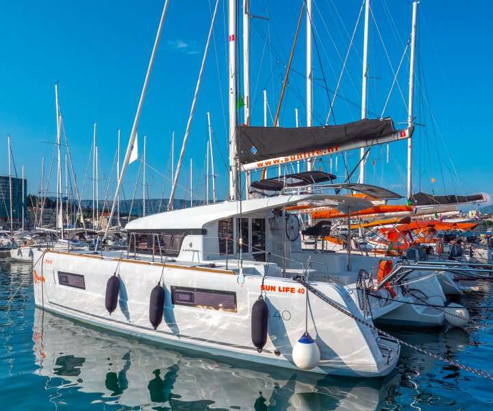 Catamaran Lagoon 40