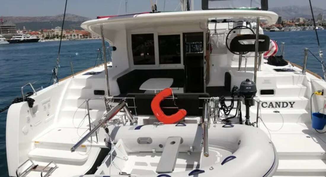 Catamaran Lagoon 40