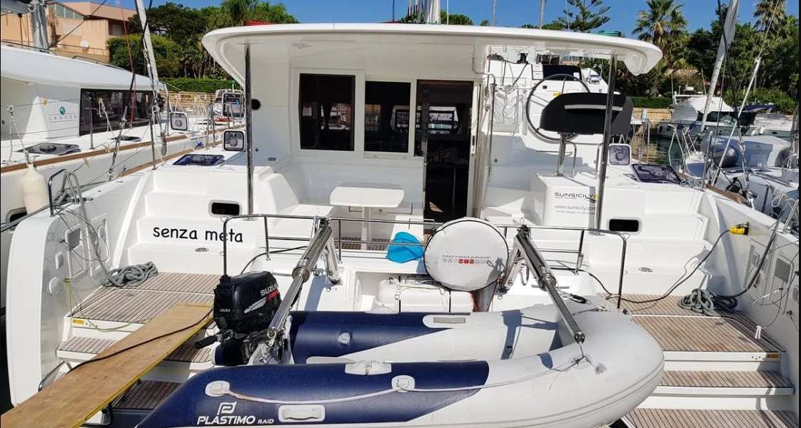 Catamarano Lagoon 40