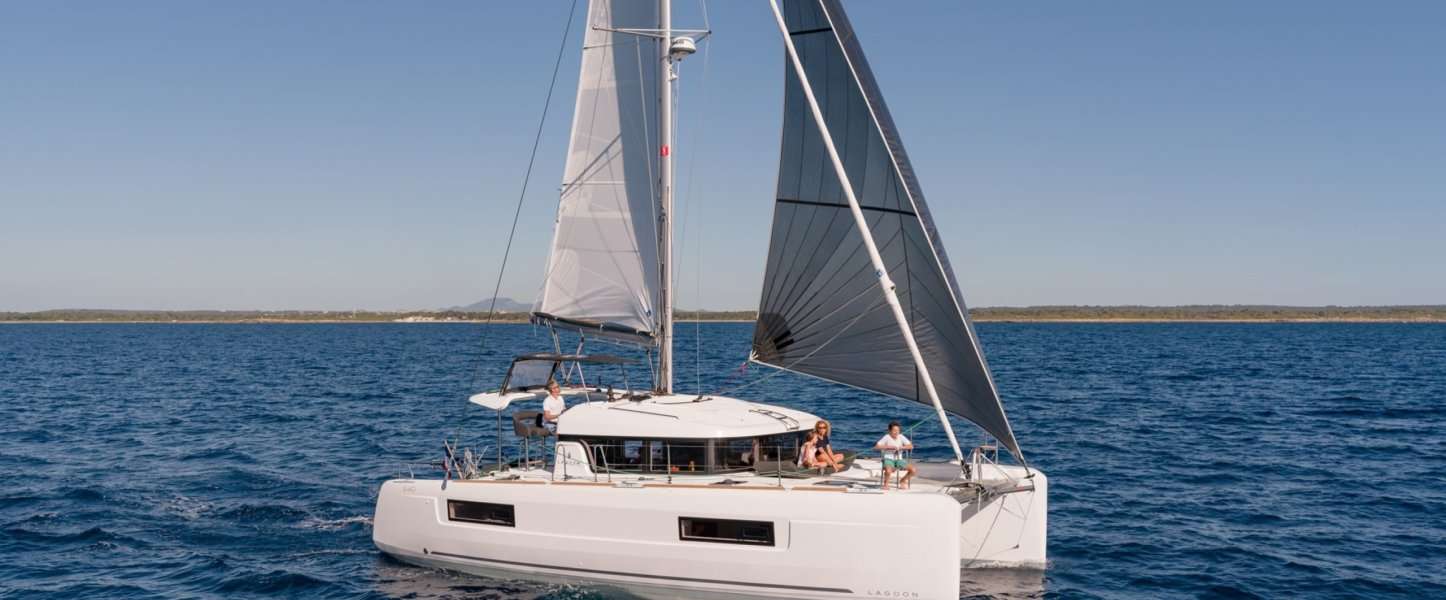 Catamaran Lagoon 40