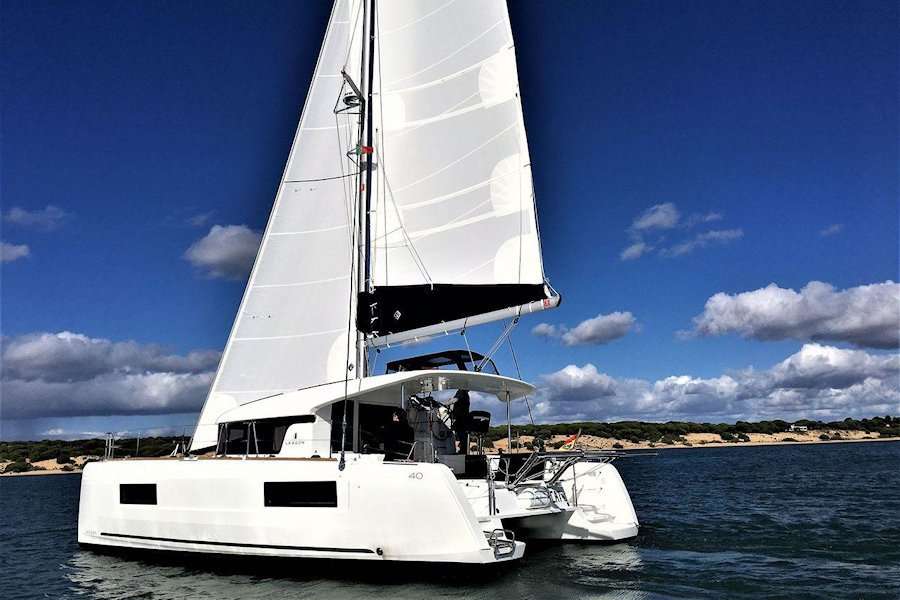 Catamaran Lagoon 40