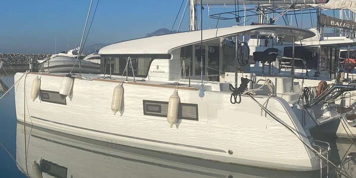 Catamaran Lagoon 40