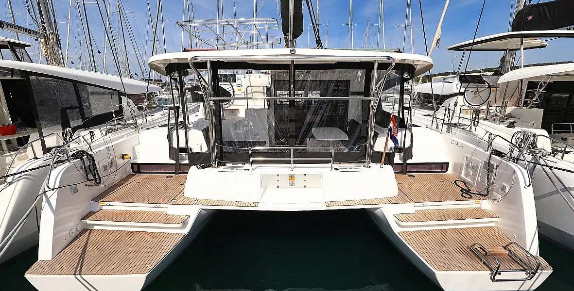 Catamaran Lagoon 42