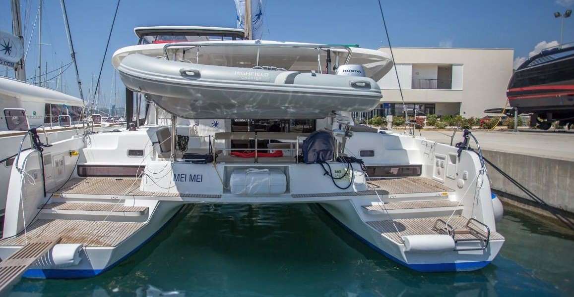 Катамаран Lagoon 42