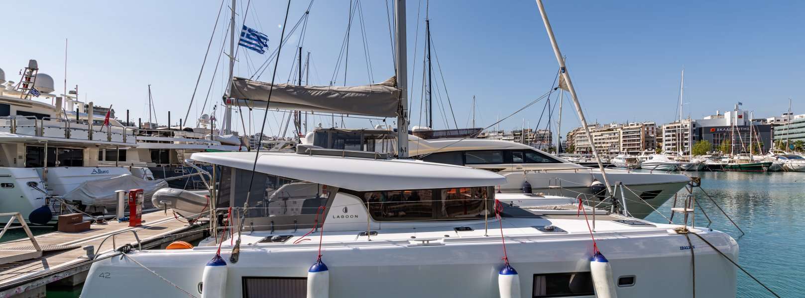 Catamaran Lagoon 42