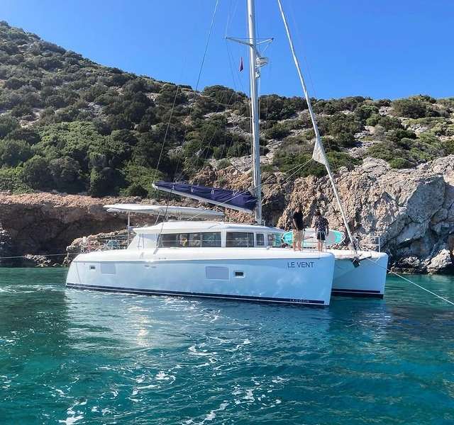 Catamaran Lagoon 42