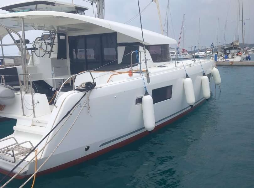 Catamarano Lagoon 42