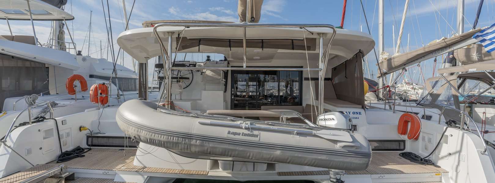 Catamaran Lagoon 42