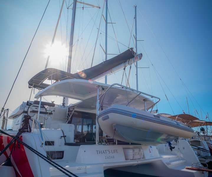 Catamaran Lagoon 42