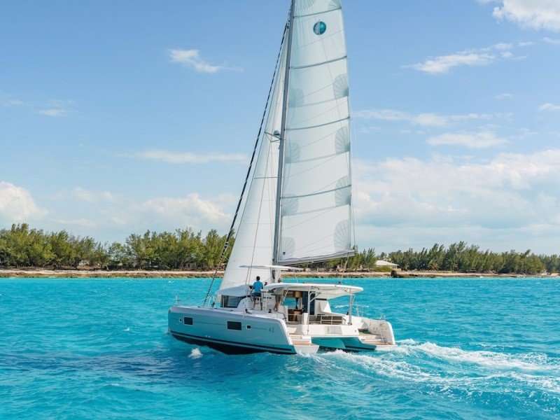 Catamaran Lagoon 42