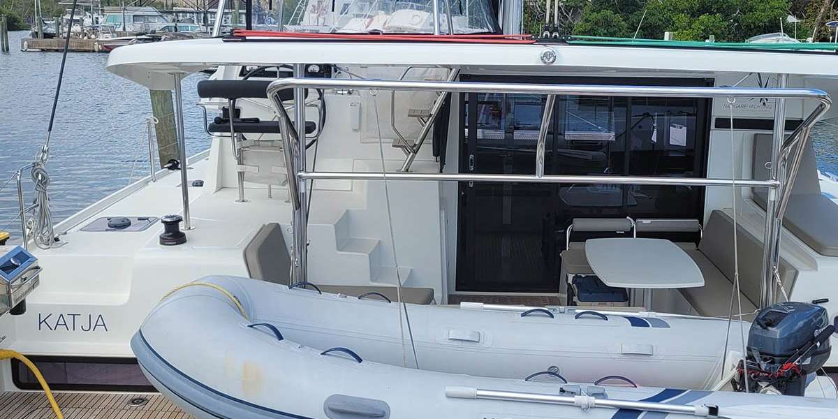 Catamaran Lagoon 42