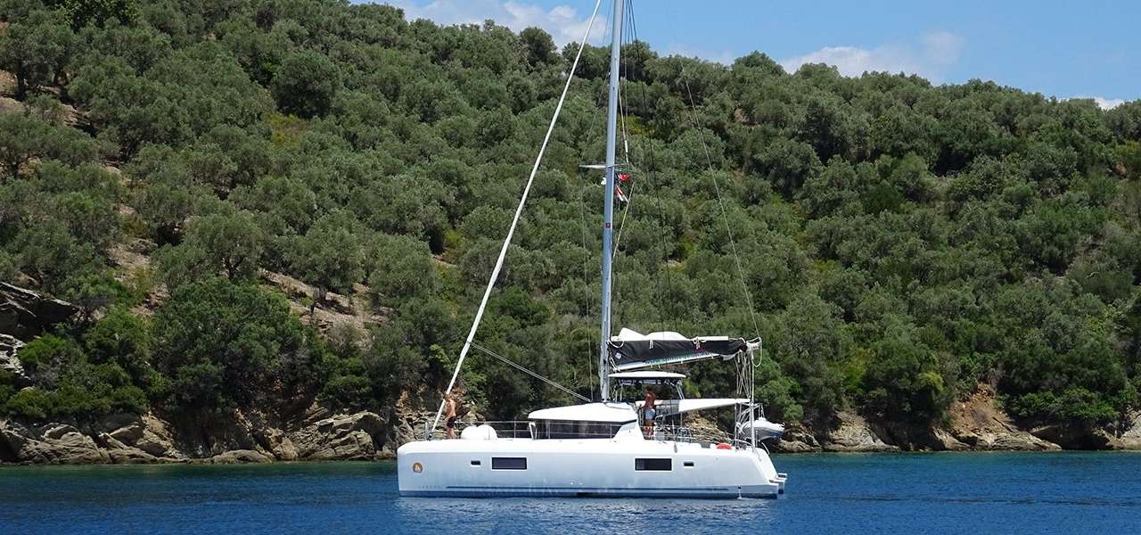 Catamaran Lagoon 42