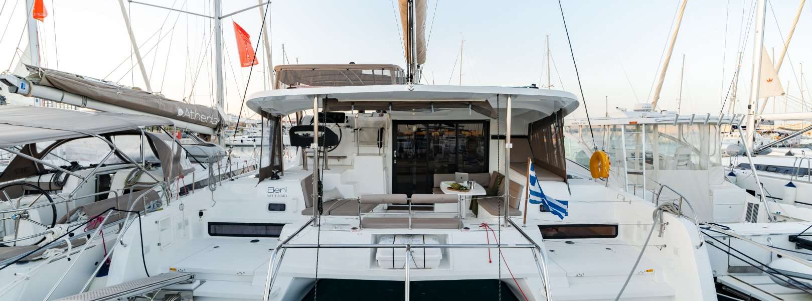 Catamaran Lagoon 42