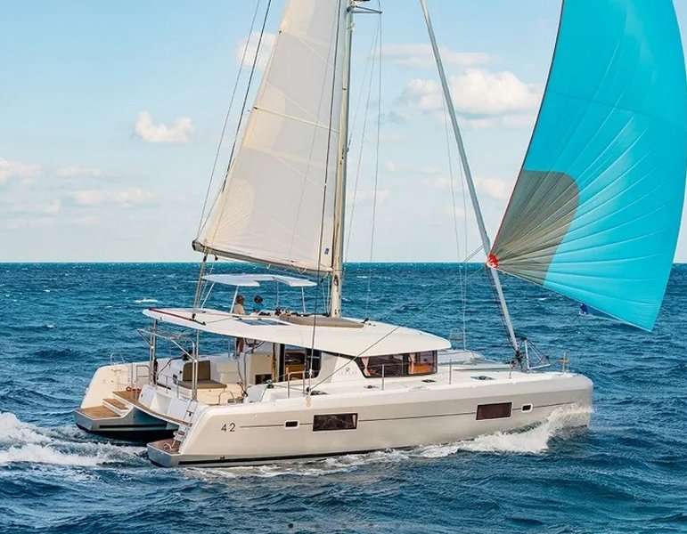 Catamaran Lagoon 42