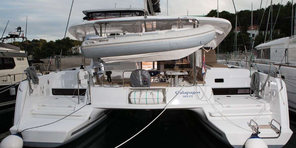 Catamaran Lagoon 42