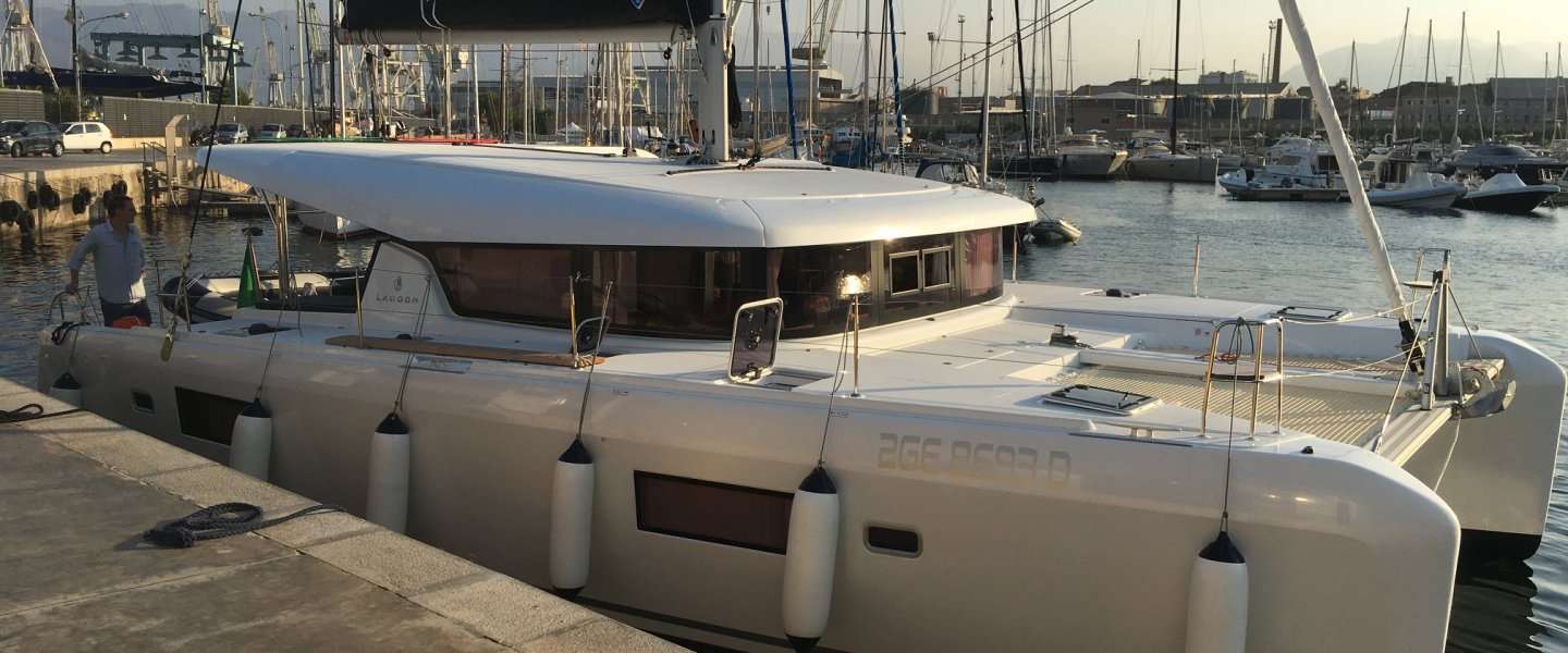 Catamaran Lagoon 42