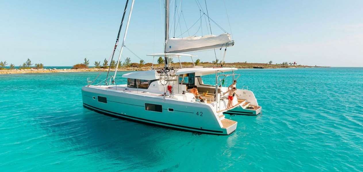 Catamaran Lagoon 42