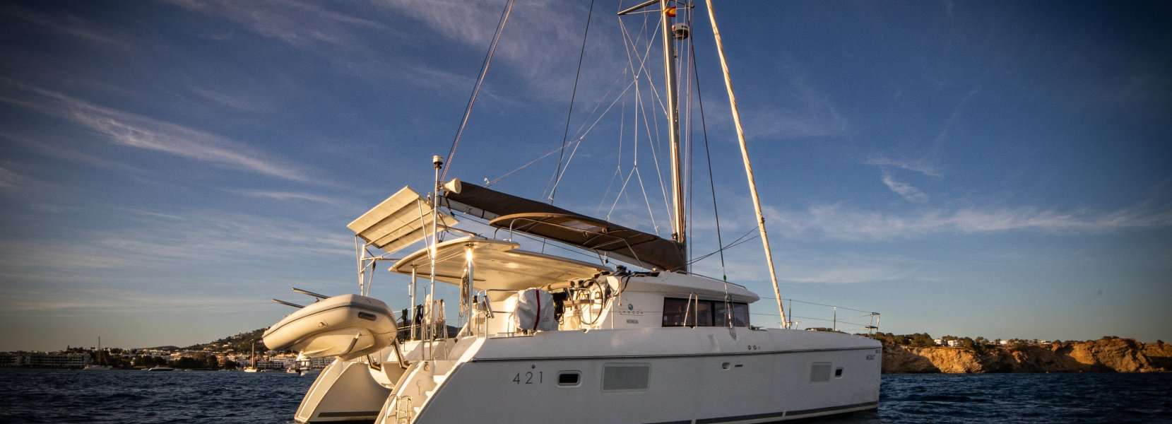 Catamaran Lagoon 421