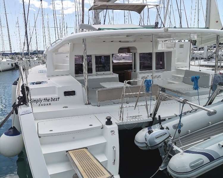 Catamarán Lagoon 450