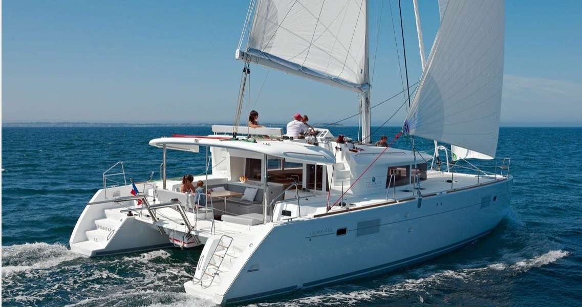 Catamarano Lagoon 450 F