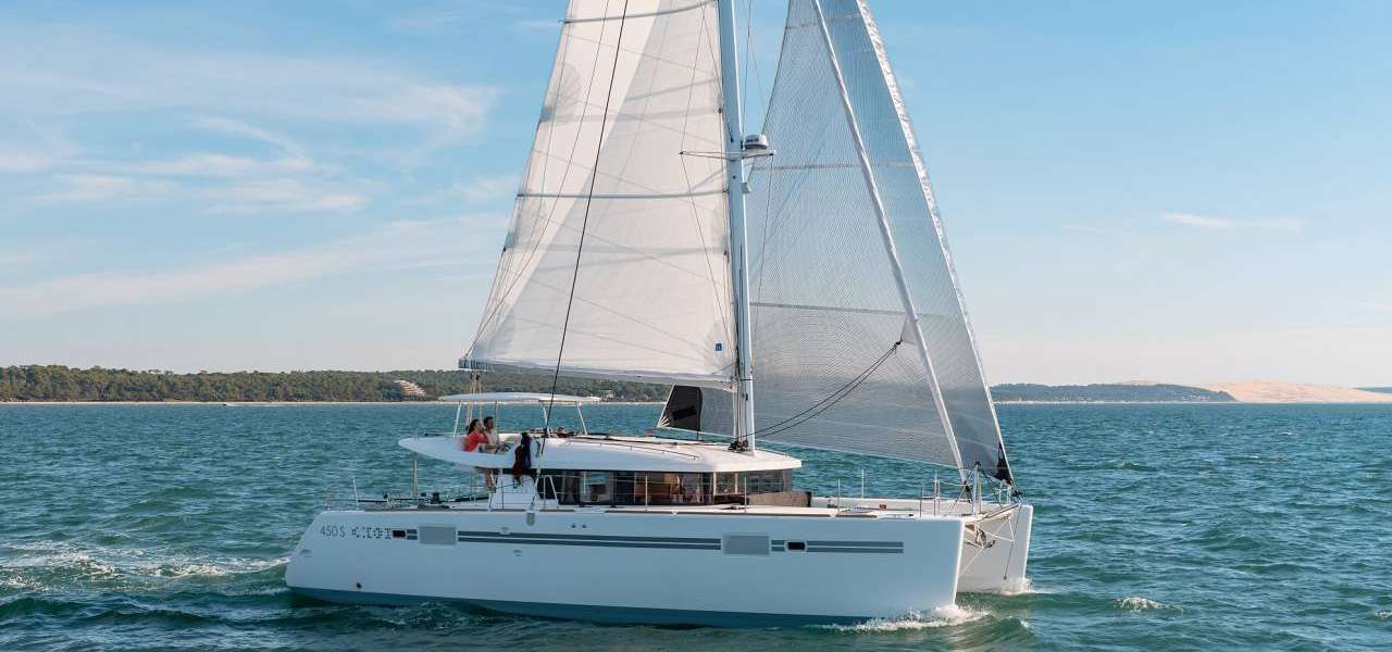 Catamaran Lagoon 450 SporTop