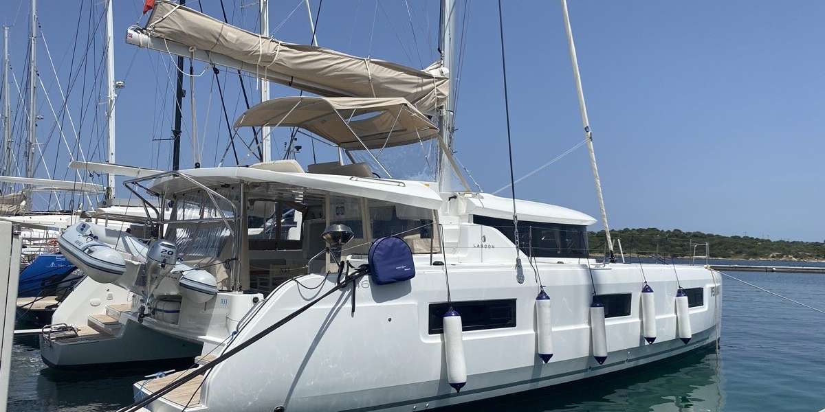 Catamaran Lagoon 46