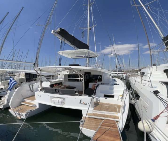 Catamarano Lagoon 46