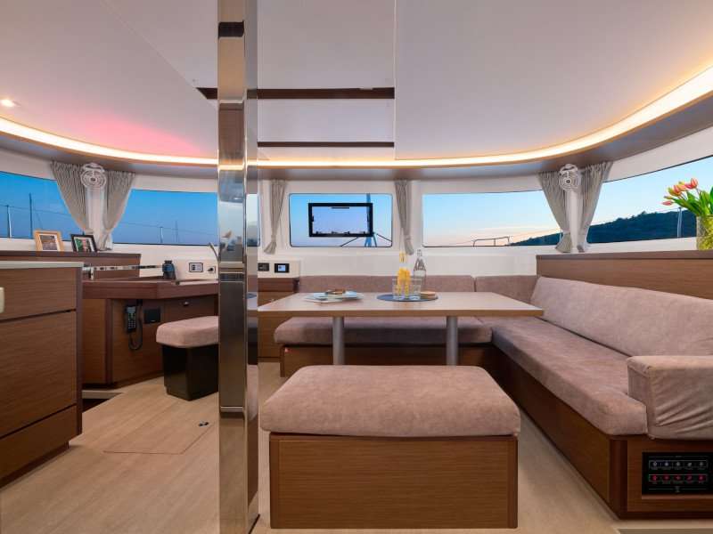 Catamarano Lagoon 46