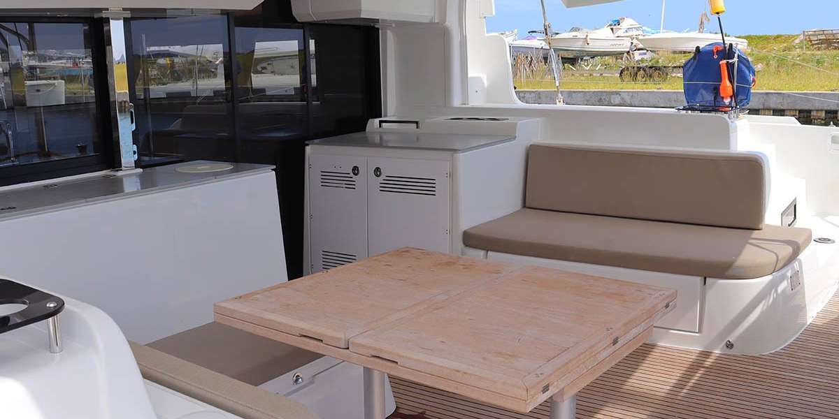 Catamaran Lagoon 46