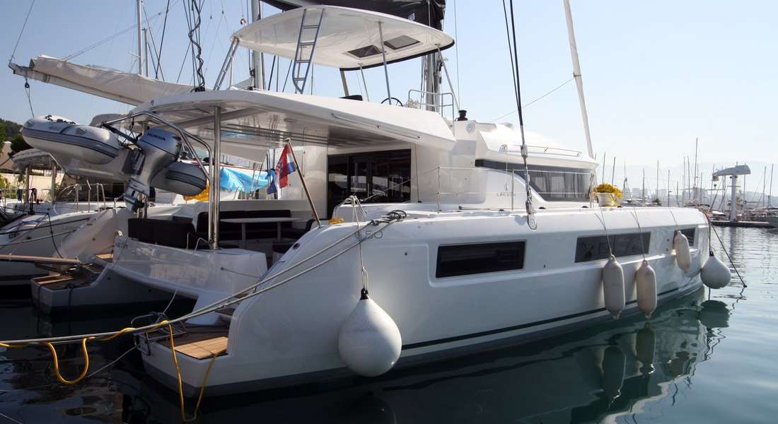 Catamarano Lagoon 50