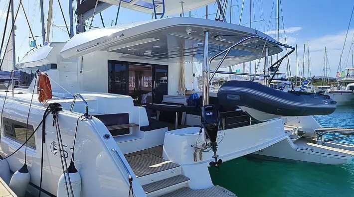 Catamaran Lagoon 51