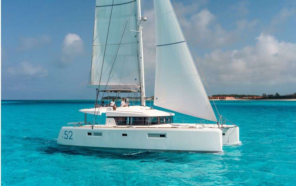 Catamaran Lagoon 52